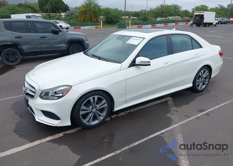 2014 Mercedes-Benz E 350 из США, поврежденный, VIN WDDHF5KB9EA855414